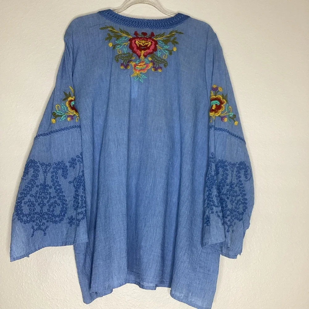 Scully NEW Embroidered Chambray Blouse Bell Sleeves NWT XL - Picture 2 of 8